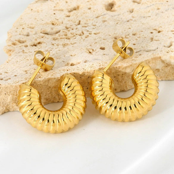 Wholesale Geometric Stainless Steel 18K Gold Plated Cshaped Earrings For Women