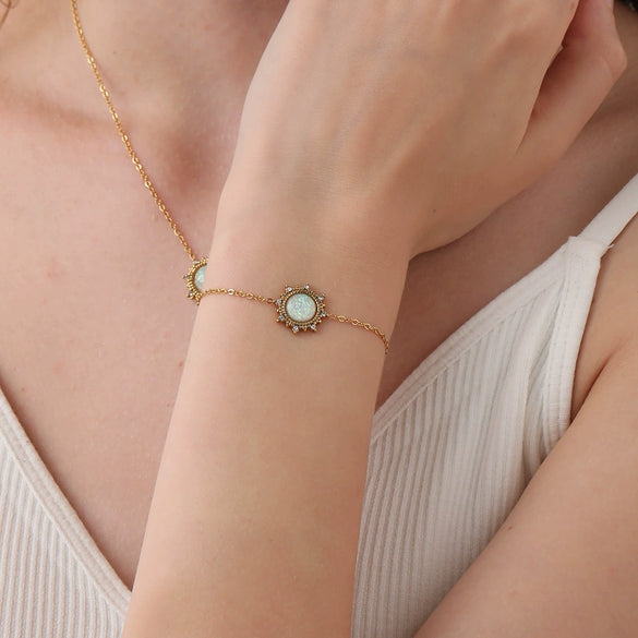 Wholesale Geometric Stainless Steel 18K Gold Plated Gemstone Sun Pendant Bracelet Light Luxury Jewelry For Women And Unisex
