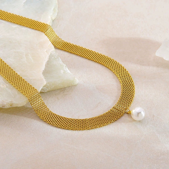 Wholesale Geometric Stainless Steel Pearl Necklace With Electroplating For Women And Unisex Light Luxury Style