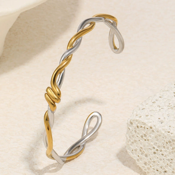 Wholesale Geometric Temperament Style 18K Gold Plated Stainless Steel Knotted Bracelet Jewelry Accessories