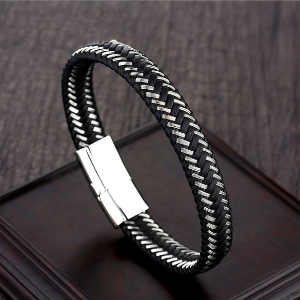 Wholesale Geometric Titanium Steel Woven And Polished Unisex Bracelet