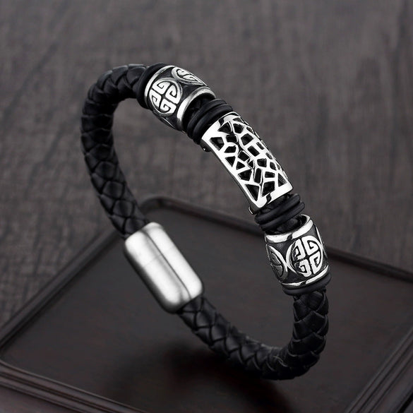 Wholesale Geometric Titanium Steel Woven And Polished Unisex Bracelet