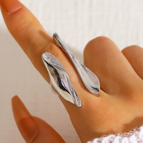 Wholesale Geometric Trumpet Flower Bowlshaped Zinc Alloy Electroplated Baroque Open Ring For Women