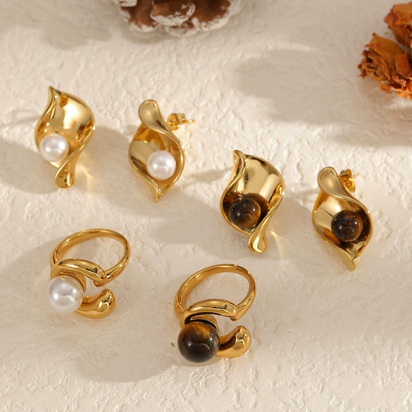 Wholesale Geometric Wave Dot Pearl Titanium Steel Electroplated Ring For Women Jewelry