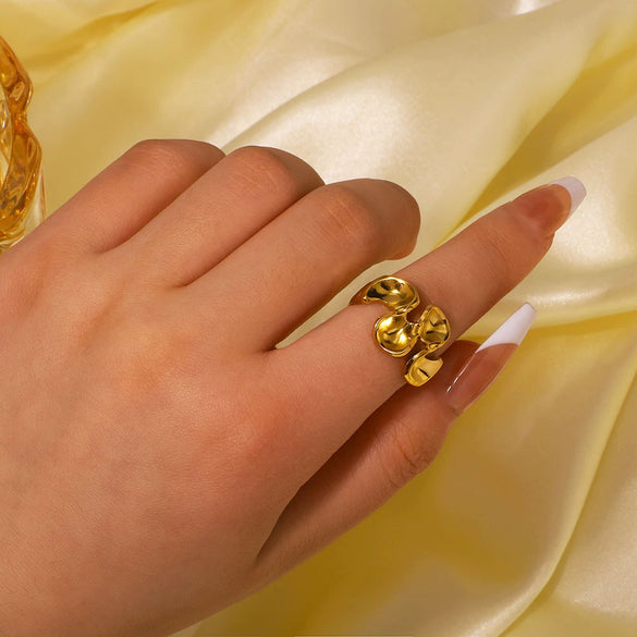 Wholesale Geometric Wave Texture Open Ring In Stainless Steel With 18K Gold Colorpreserving Electroplating Waterproof And Unisex