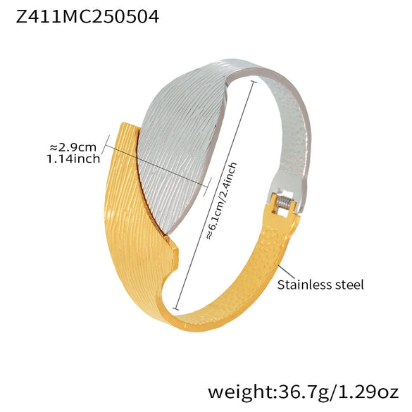 Wholesale Geometric Wide Hollow Stainless Steel Bracelet With 18K Gold Plated Electroplating
