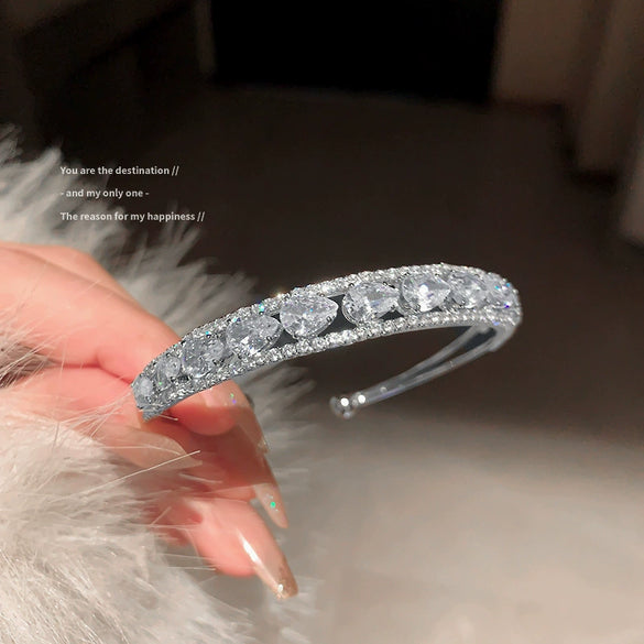 Wholesale Geometric Zircon Copper Bracelet With Real Gold Electroplated Simple And Elegant Light Luxury Design
