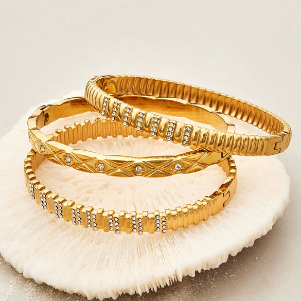Wholesale Geometric Zirconencrusted Stainless Steel 18K Goldplated Women's Bracelet