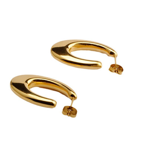 Wholesale Girls Simple Temperament Curved Titanium Steel Earrings With Letters Numbers Text Design And Electroplating