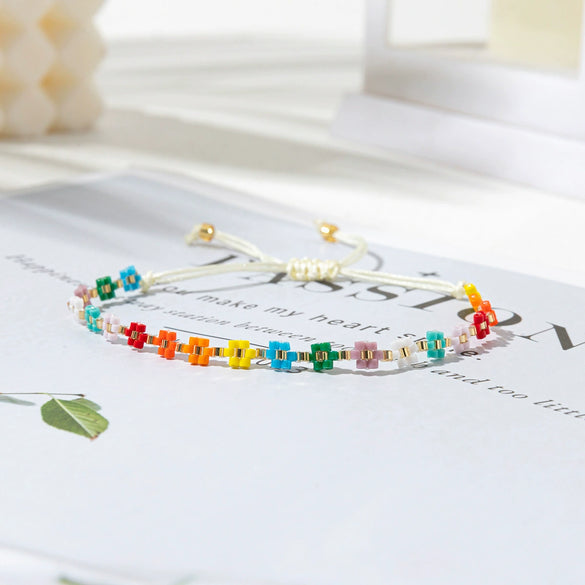 Wholesale Glass And Colored Glaze Beaded Flower Woven Bracelet For Women