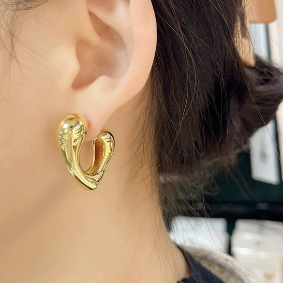 Wholesale Glossy Love Earrings Copper Heart Shape Electroplating For Women