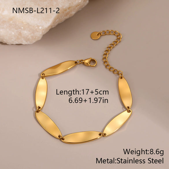 Wholesale Gold Electroplated Stainless Steel Geometric Fishshaped Bracelet For Women Office Lady Style
