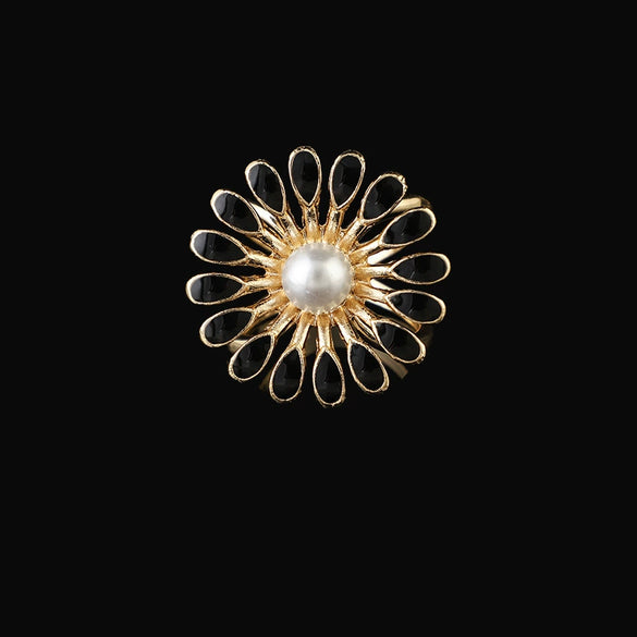 Wholesale Gold Plated Flower Shaped Electroplated Silk Scarf Buckle For Women