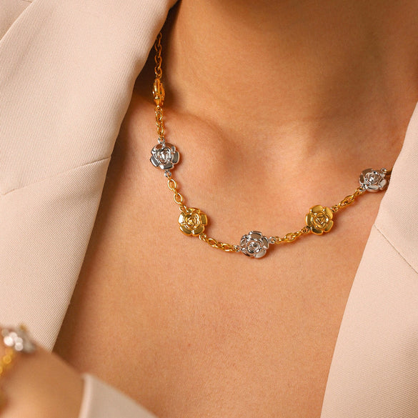 Wholesale Gold Plated Stainless Steel Flower Bracelet And Necklace For Women In Ins Style