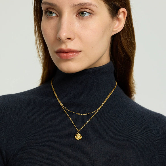 Wholesale Gold Plated Stainless Steel Flower Shape Pendant Necklace For Women