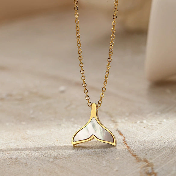 Wholesale Gold Plated Women's Simple Animal Zodiac Pattern Oshaped Chain Shellfish Tail Pendant Necklace