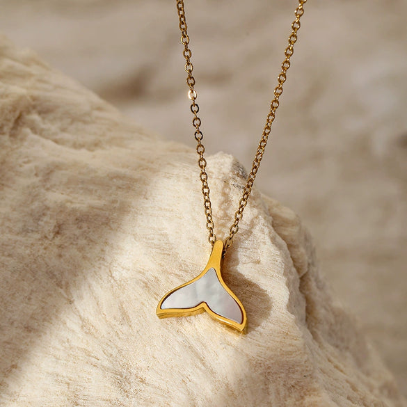 Wholesale Gold Plated Women's Simple Animal Zodiac Pattern Oshaped Chain Shellfish Tail Pendant Necklace