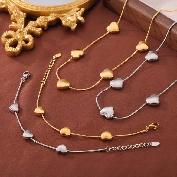 Wholesale Golden Love Beaded Light Luxury Collarbone Chain For Women Titanium Steel 18K Gold Plated Necklace Jewelry Electroplated