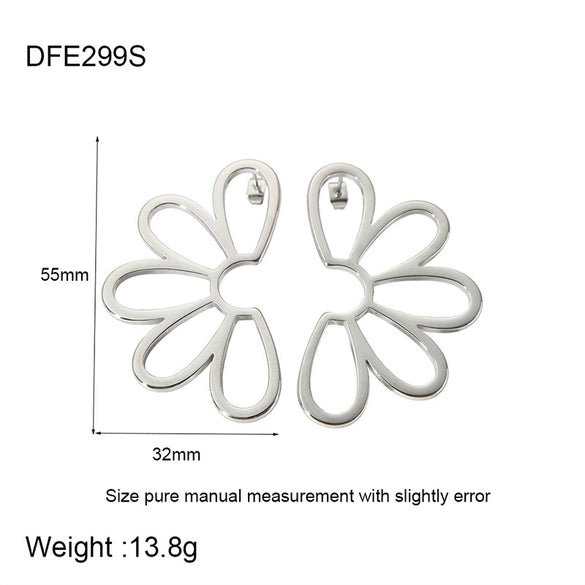 Wholesale Goldplated Polished Stainless Steel Hollow Symmetrical Flower Earrings For Women