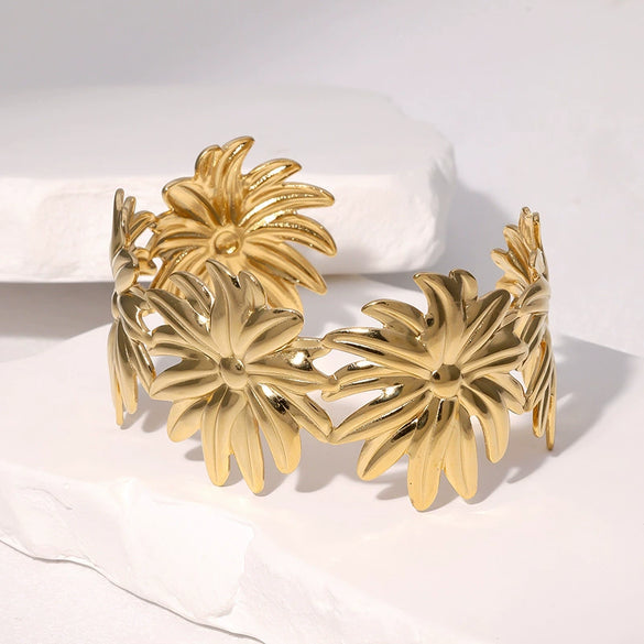 Wholesale Goldplated Stainless Steel Daisy Design Bracelet For Women