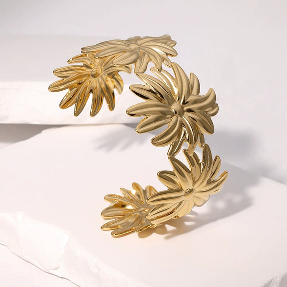 Wholesale Goldplated Stainless Steel Daisy Design Bracelet For Women