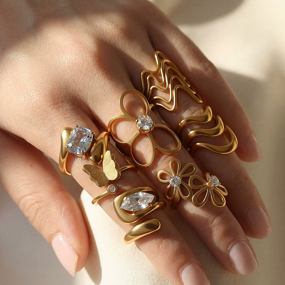 Wholesale Goldplated Stainless Steel Stacking Style Geometric And Flower Pattern Ring Set Unisex