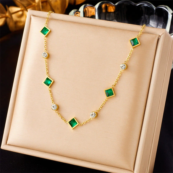 Wholesale Goldplated Titanium Steel Square Clavicle Chain Necklace With Emerald Inlaid Rhinestones Geometric Design Electroplated Accessories