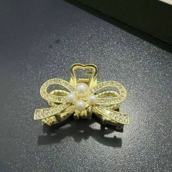 Wholesale Hair Accessories Zinc Alloy Elegant Half Grab Clip With Diamond Inlay For Women