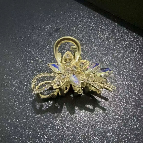 Wholesale Hair Accessories Zinc Alloy Elegant Half Grab Clip With Diamond Inlay For Women