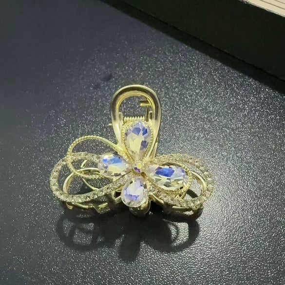 Wholesale Hair Accessories Zinc Alloy Elegant Half Grab Clip With Diamond Inlay For Women