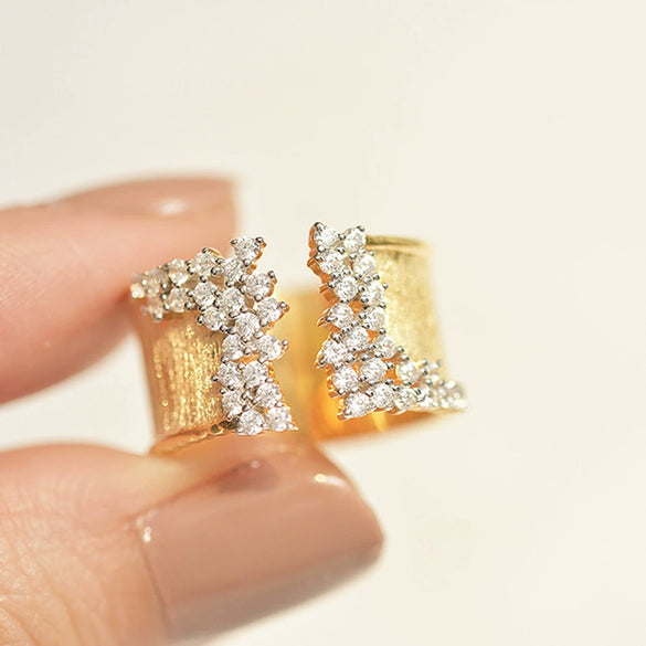 Wholesale Hand Jewelry Unisex Copper Ring With Micropaved Zircon And Geometric Design Goldplated