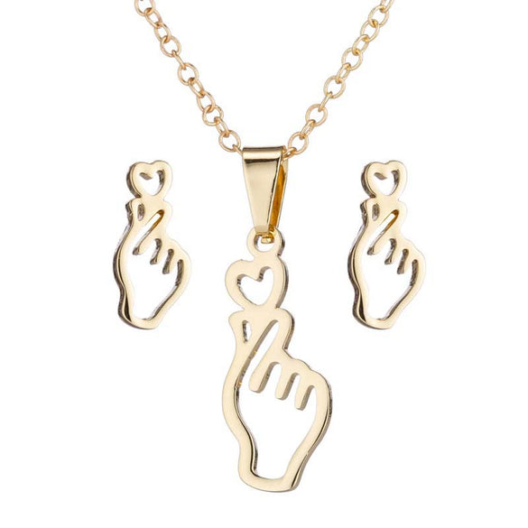 Wholesale Handheld Love Stainless Steel Jewelry Threepiece Set With Heart Pattern And Electroplating Treatment