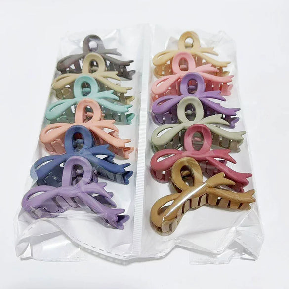 Wholesale Handmade Acrylic Hair Gratching Clip With Letters Numbers Text Style For Women