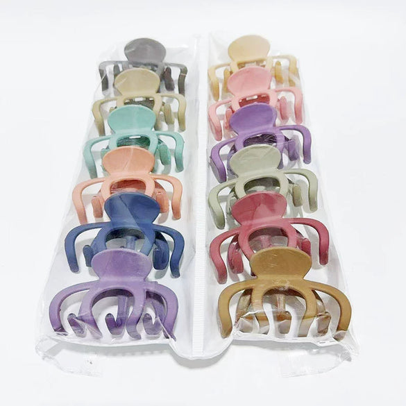 Wholesale Handmade Acrylic Hair Gratching Clip With Letters Numbers Text Style For Women