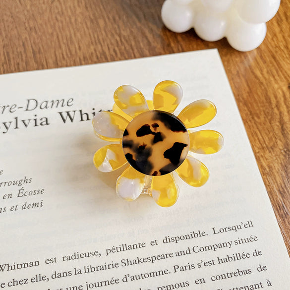 Wholesale Handmade Acrylic Sweet Plant Flowers Style Hair Grip Clip For Women