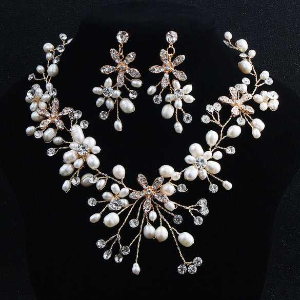 Wholesale Handmade Alloy Jewelry Set With Plant Flowers Pattern For Women Necklace And Earrings