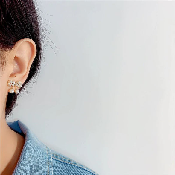 Wholesale Handmade Bowknot Pearl Earrings For Women Electroplated French Retro Cold Style