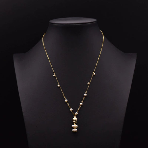 Wholesale Handmade Drop Shape Retro Pearl Long Necklace For Women With Metal And Water Wave Chain