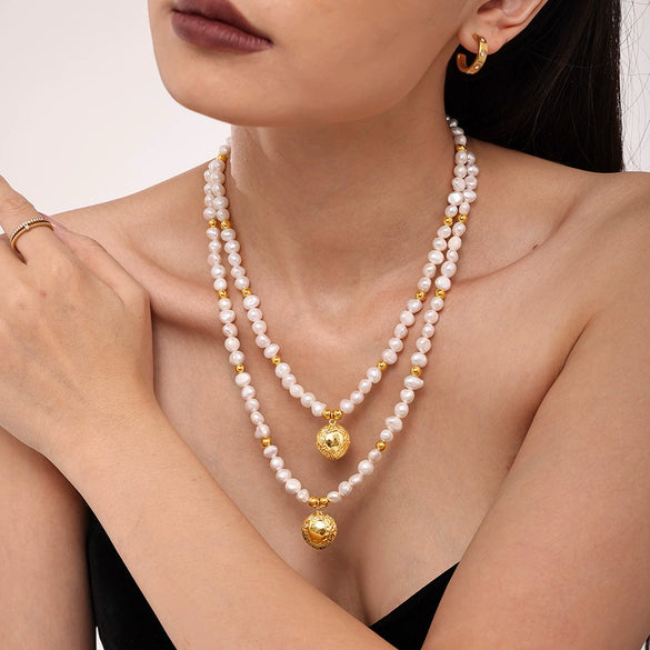 Wholesale Handmade Freshwater Pearl And Copper Beaded Collarbone Necklace With Geometric Pattern And Gold Plated Treatment For Women