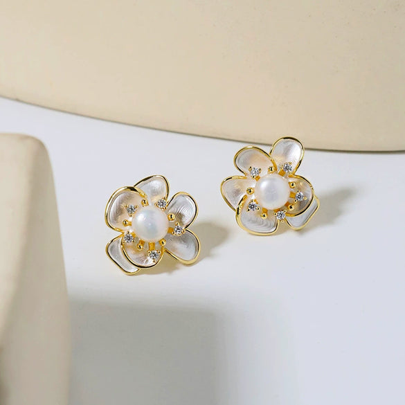 Wholesale Handmade Freshwater Pearl Flower Earrings For Women Highend Sweet And Elegant With Design Sense