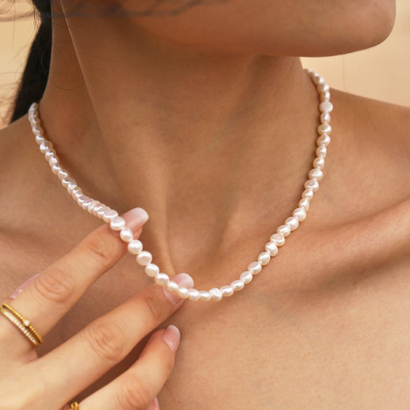 Wholesale Handmade Freshwater Pearl Necklace With Geometric Pattern And Electroplating Simple Gentle Clavicle Chain Jewelry For Women