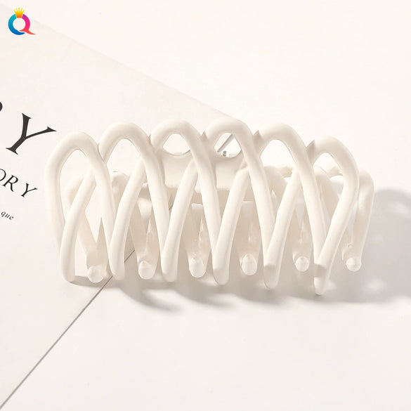 Wholesale Handmade Geometric Fence Cut Out Spray Paint Women's Gripper Large Shark Clip