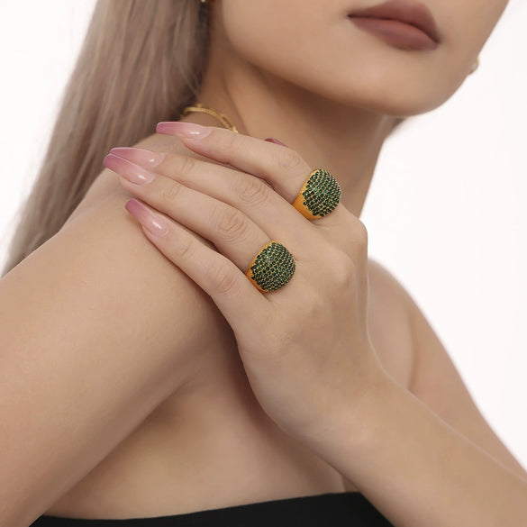 Wholesale Handmade Inlaid Titanium Steel Gypsophila Zircon Ring With Geometric Pattern And 18K Gold Plated Electroplating For Women Light Luxury Style