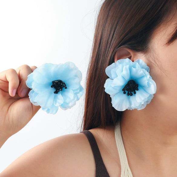 Wholesale Handmade Zinc Alloy Flower Earrings Light Luxury Style Hand Knitted