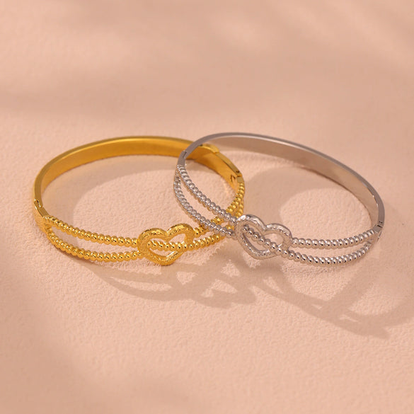 Wholesale Heart Cut Out Line Bracelet Geometric Fashion Stainless Steel 18K Gold Plated