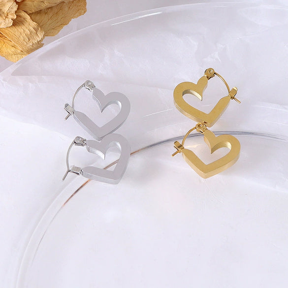 Wholesale Heart Hollow Geometric Earrings In Titanium Steel With Electroplating Treatment