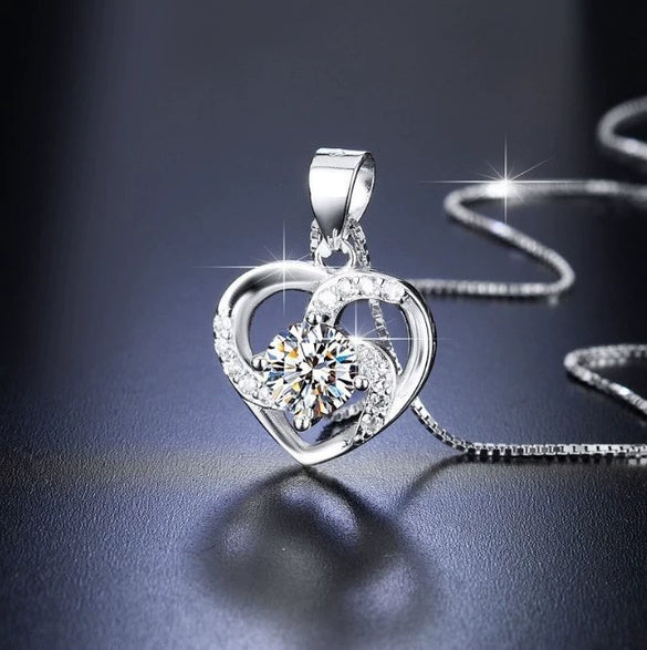 Wholesale Heart Shaped Cow Head Pendant Necklace With Little Red Riding Book Quick Hand Shake Voice 1 Karat Moissanite Silver And White Copper Plated Platinum