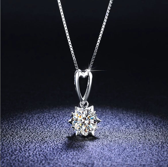 Wholesale Heart Shaped Cow Head Pendant Necklace With Little Red Riding Book Quick Hand Shake Voice 1 Karat Moissanite Silver And White Copper Plated Platinum