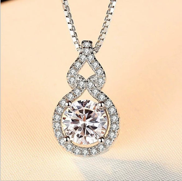 Wholesale Heart Shaped Cow Head Pendant Necklace With Little Red Riding Book Quick Hand Shake Voice 1 Karat Moissanite Silver And White Copper Plated Platinum