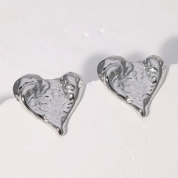 Wholesale Heartd Titanium Steel And Stainless Steel Stud Earrings For Women With Electroplating Design